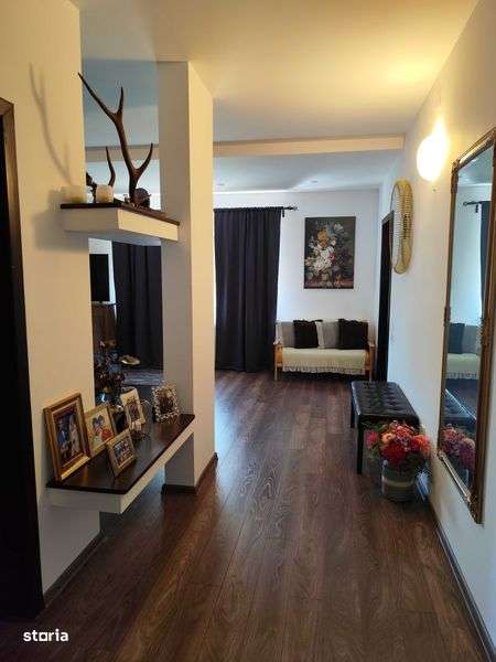 Vila de vanzare, zona restaurant Laguna Verde Balotesti - Imagine principală: 4/8