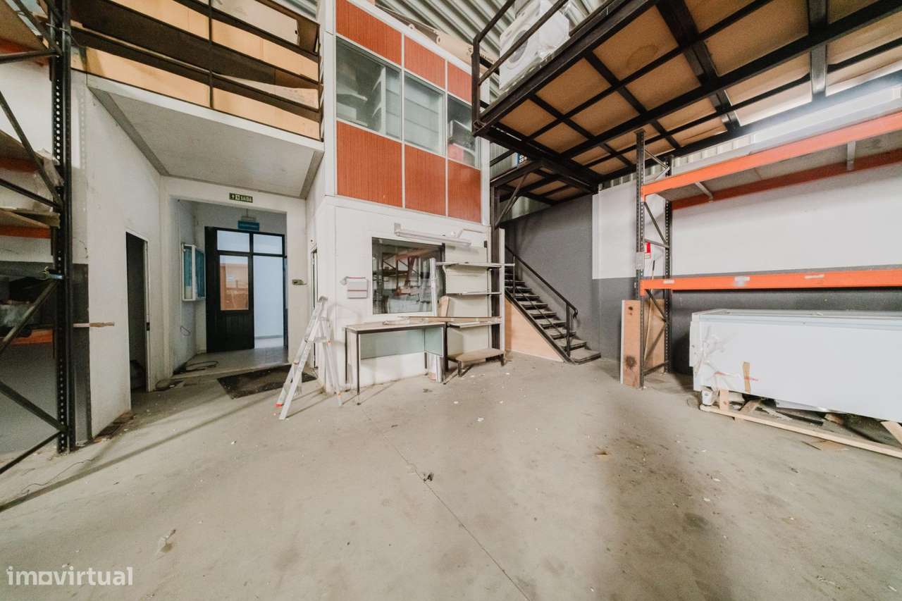 Armazém Industrial em Lourel – Sintra | 11.040 m2 de Terreno | - Grande imagem: 4/28