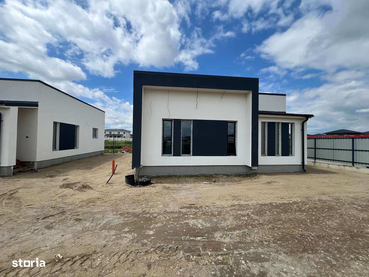 Casa ta la preț de apartament - Imagine principală: 5/20