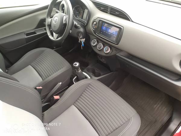 Toyota Yaris 1.5 Premium - 8