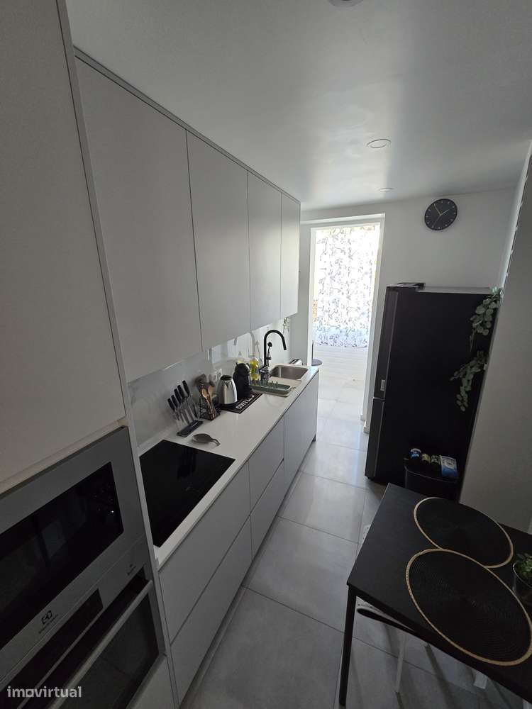 5 Quartos Disponíveis em Apartamento - Grande imagem: 4/17