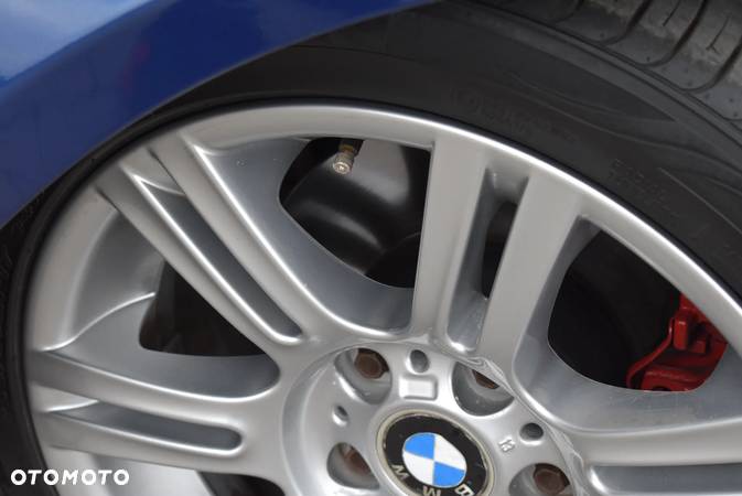 BMW Seria 3 320d DPF Touring - 4