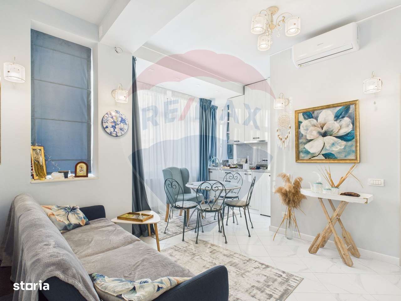 Casă / Vilă cu 5 camere de vânzare în zona Central-1