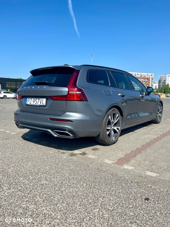 Volvo V60 D3 R-Design - 6