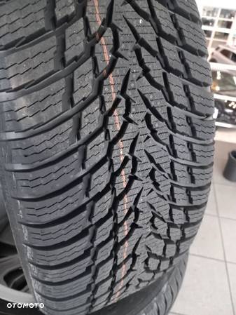 Koła Zimowe 215/55R17 Ford Transit Connect (Nokian WR Snowproof) 2635057 - 5