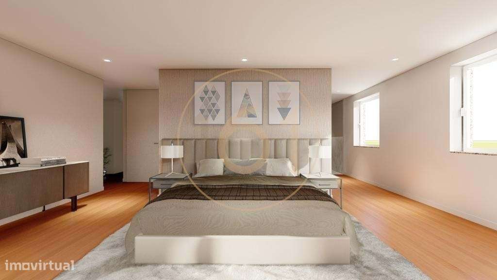 Excelente moradia T3 de 4 frentes em zona nobre de Leça da Palmeira-14