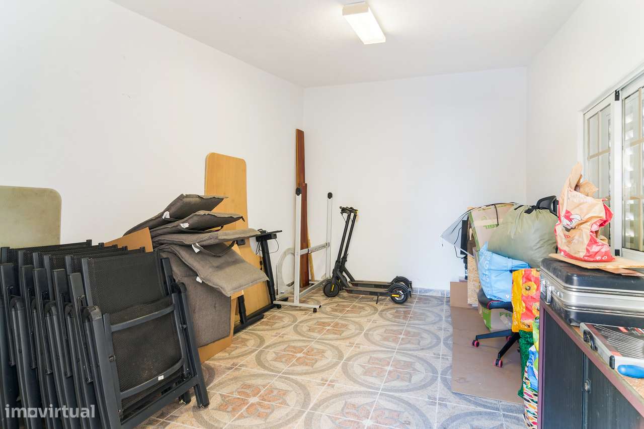 Moradia T2+2, Quinta do Conde-25