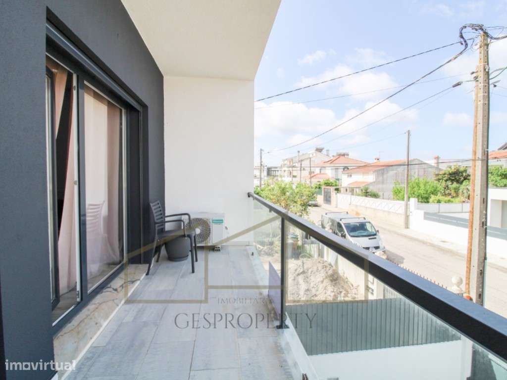 Moradia T3 nos Redondos, em Fernão Ferro-33