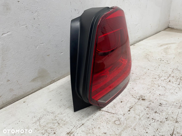 LAMPA TYLNA PRAWA VW POLO 6R - 2