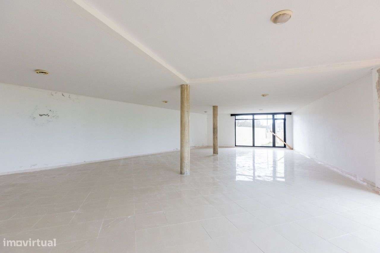 Armazém Estrada Regional Ribeira Grande - Grande imagem: 4/40