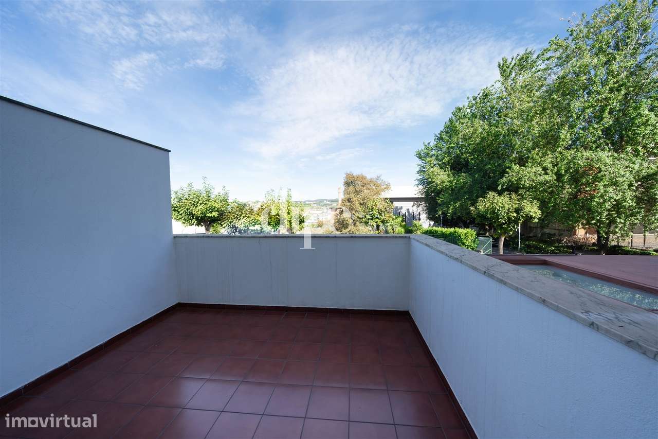 Moradia T3+1 no Coração de Guimarães-10