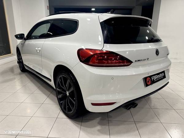 VW Scirocco 2.0 TDI Sport DSG - 11