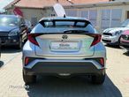 Toyota C-HR 1.8 HSD 122 CP 4x2 CVT Cult - 12