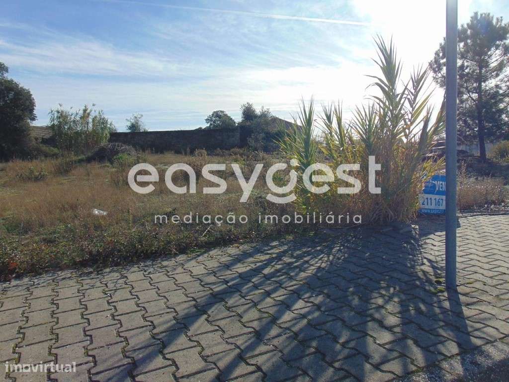 Terreno Urbano de 453 m2 em zona de expansão em Alcains. - Grande imagem: 3/48