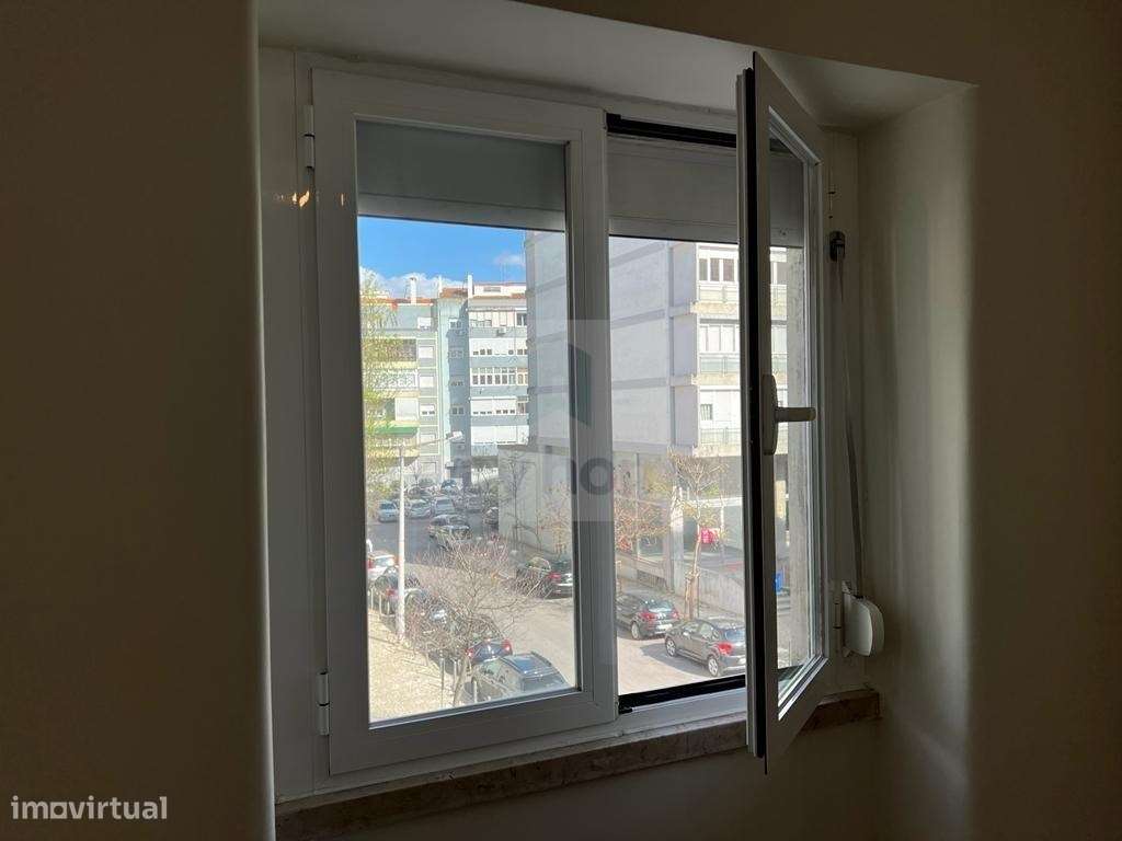 Apartamento T2 | Benfica | Arrendamento | Remodelado - Grande imagem: 4/17