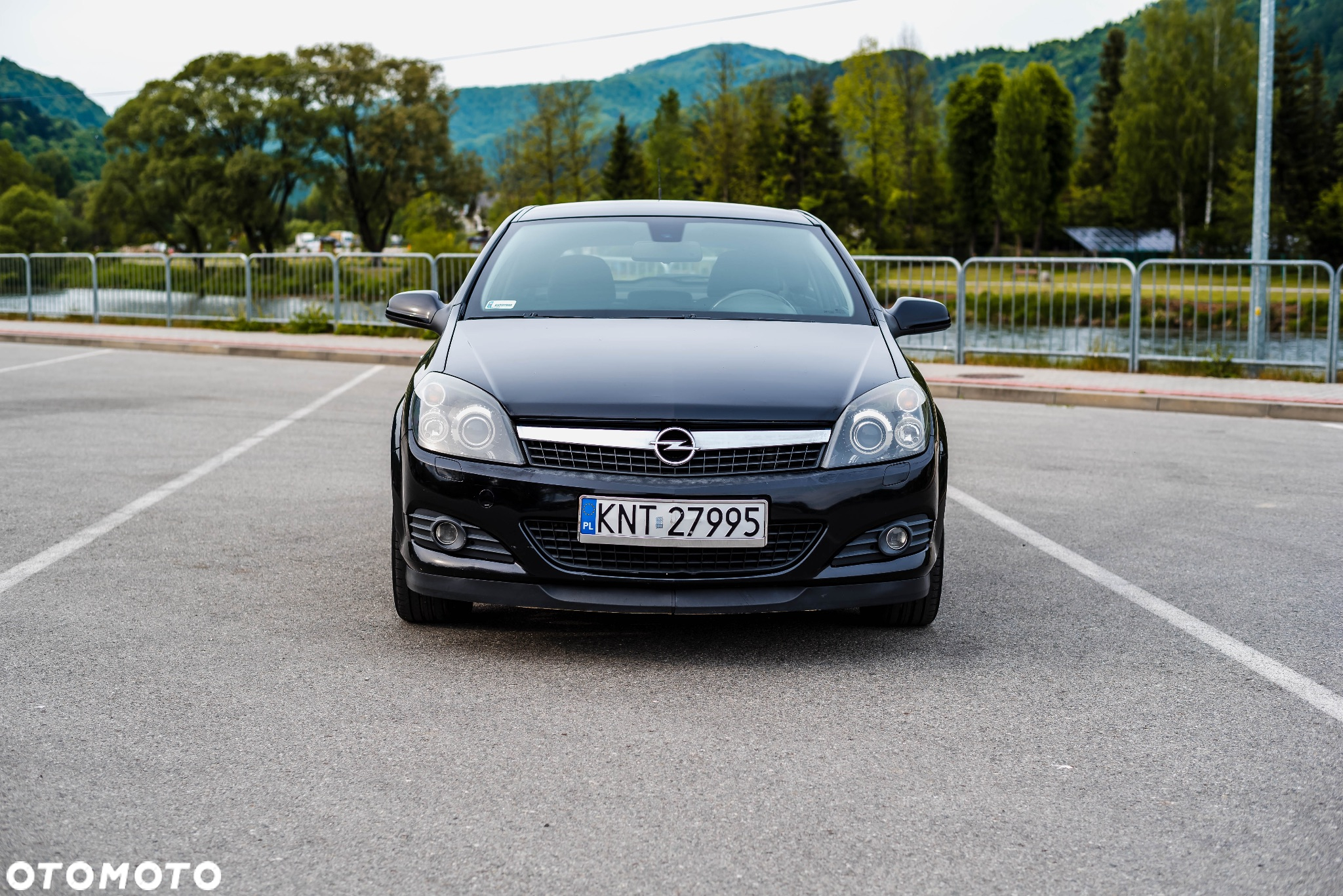 Opel Astra III GTC 1.8 Sport - 4