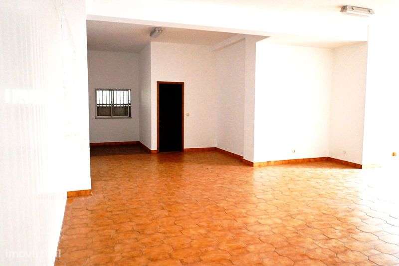 Espaço comercial 90 m² | Centro Vila Real | Potencial habitação - Grande imagem: 4/10