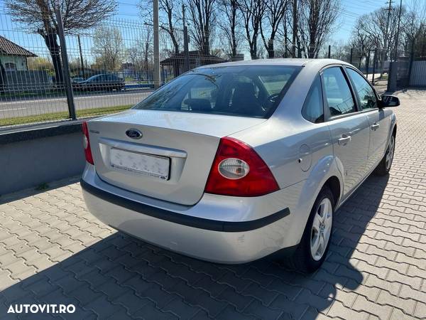 Ford Focus - 3