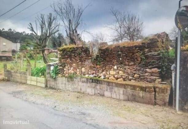 Terreno de 584 m 2 com ruina de 80 m2 - Grande imagem: 5/9