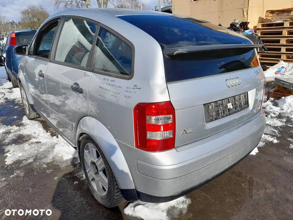 AUDI A2 BŁOTNIK PRAWY PRZÓD PRZEDNI LY7W - 15