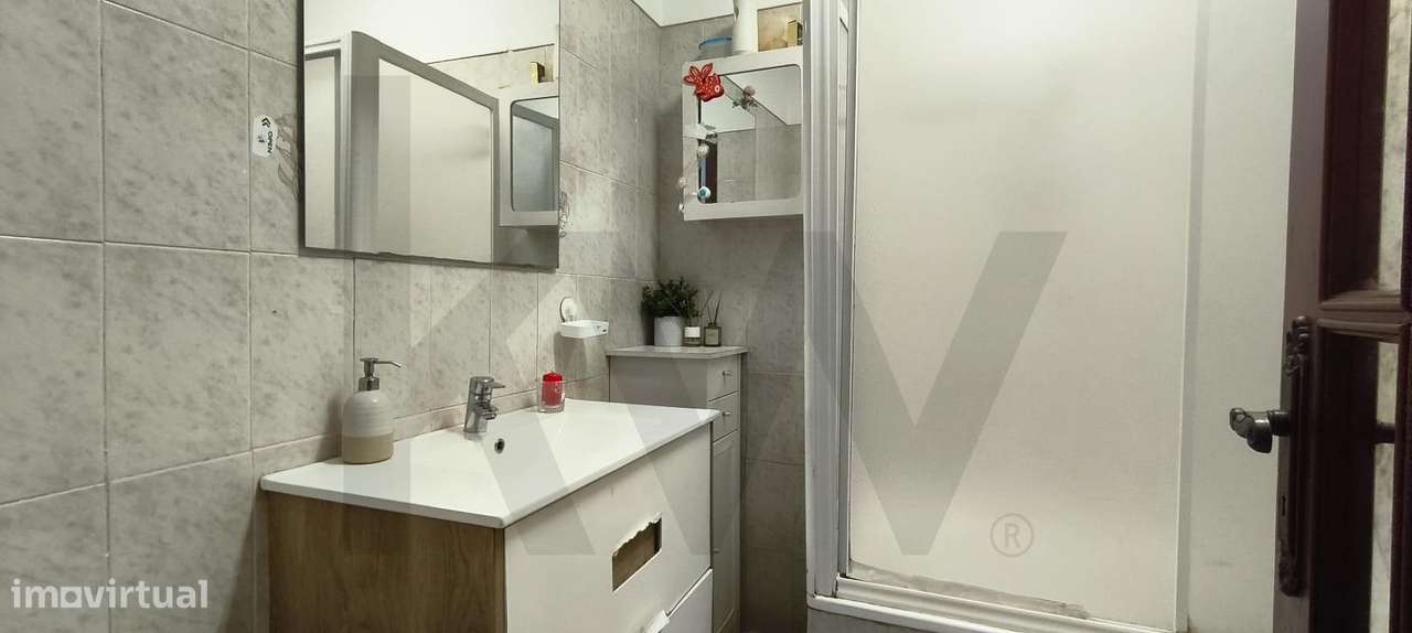 T2  na Praceta Cristóvão Falcão, em Massamá, concelho de Sintra-24