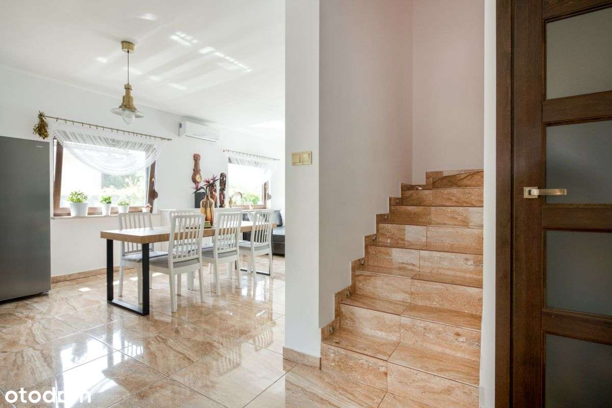 Dom wolnostojący 4 sypialnie-14