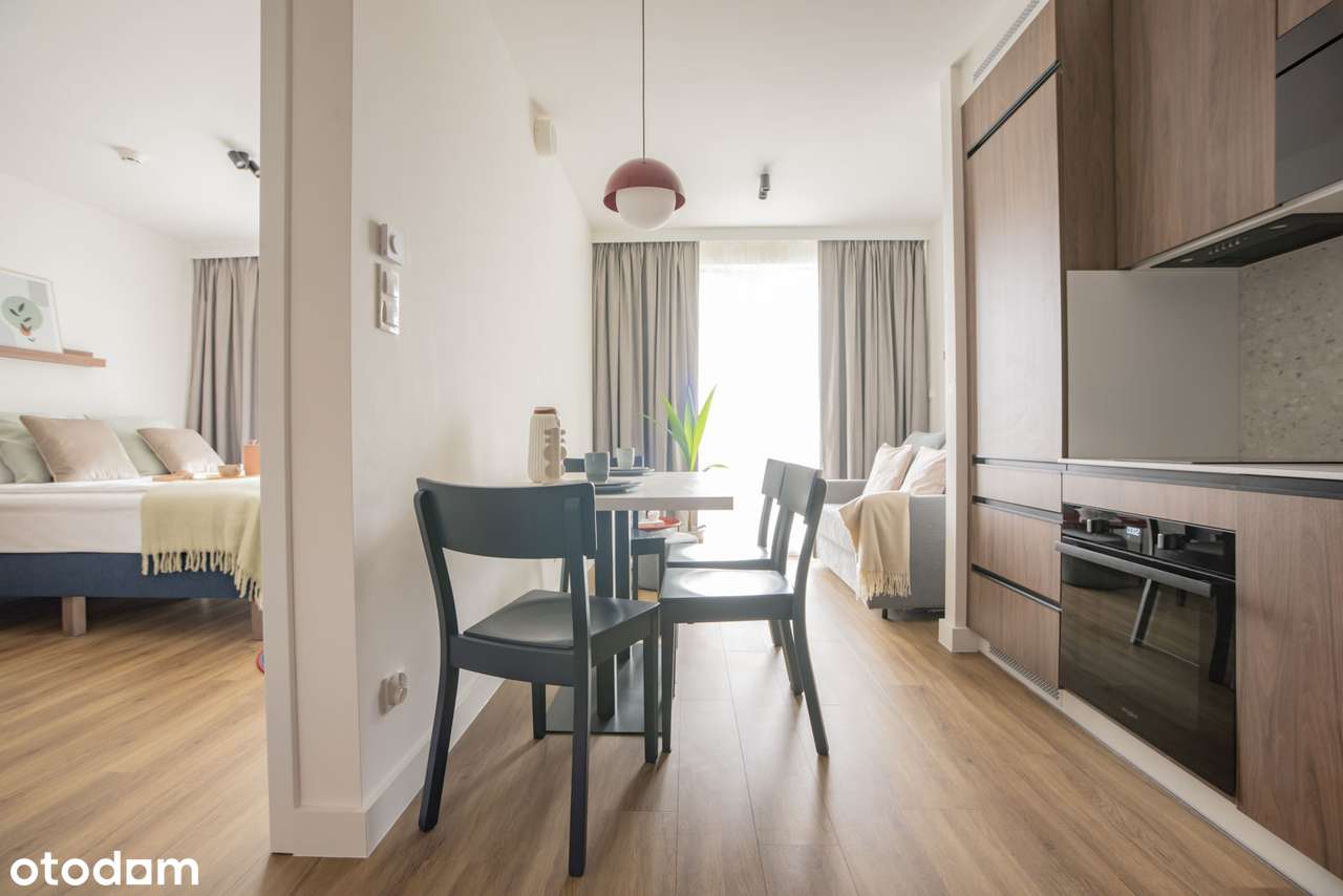 2 Rooms | No Commission - Pełny obrazek: 2/20