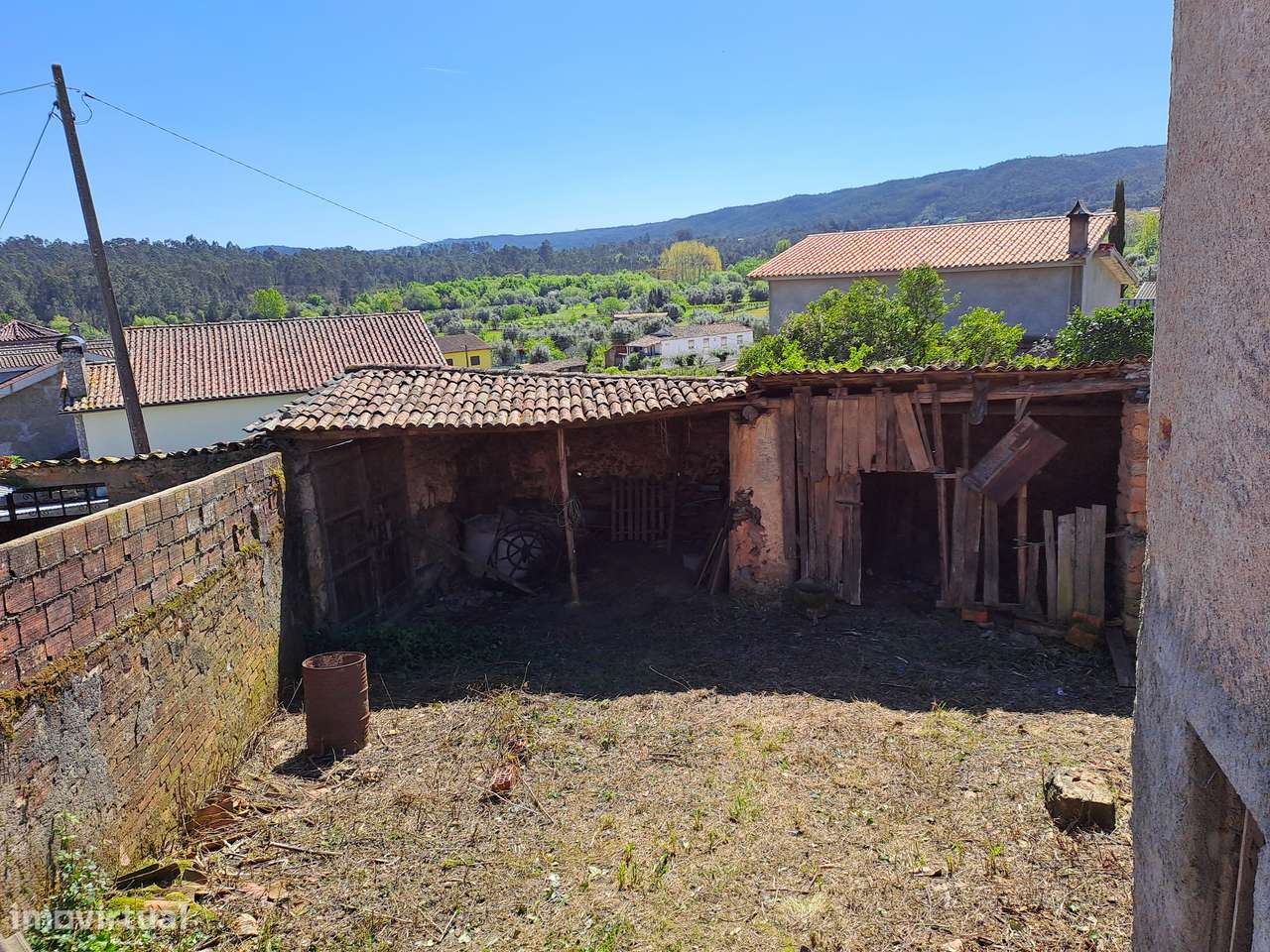 Moradia com Terreno - Excelente oportunidade - Semide-17