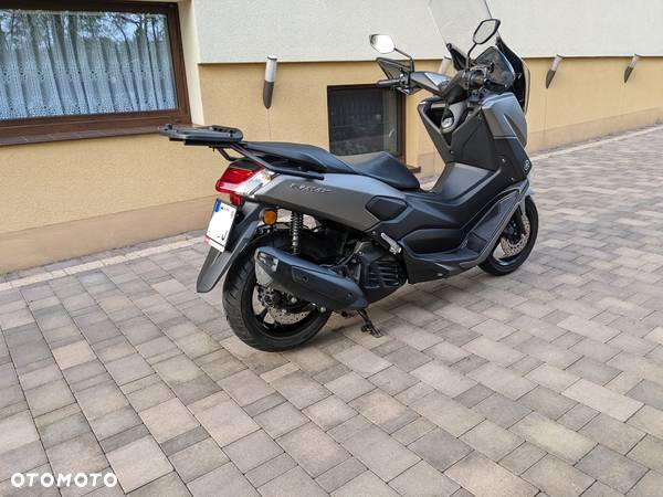 Yamaha NMAX - 4