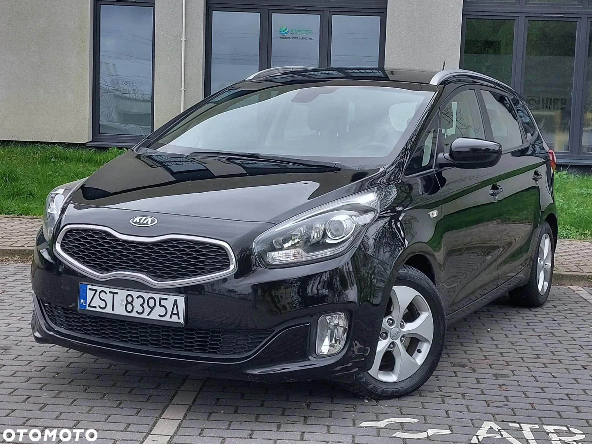 Kia Carens 1.7 CRDi L 7os - 22