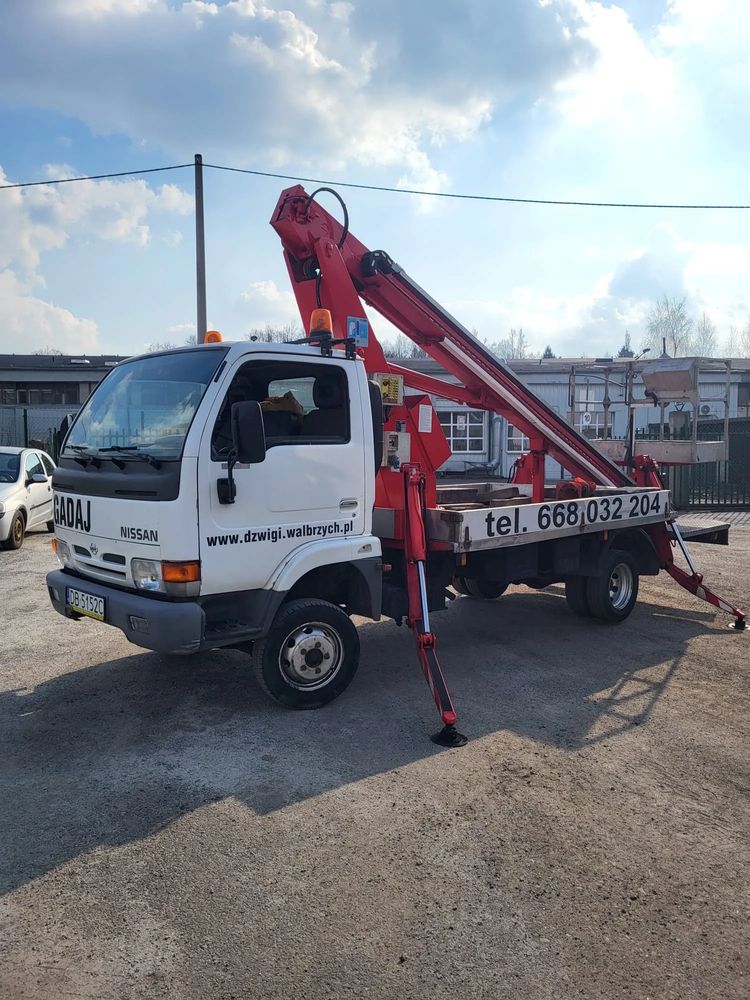 Nissan Cabstar 2000