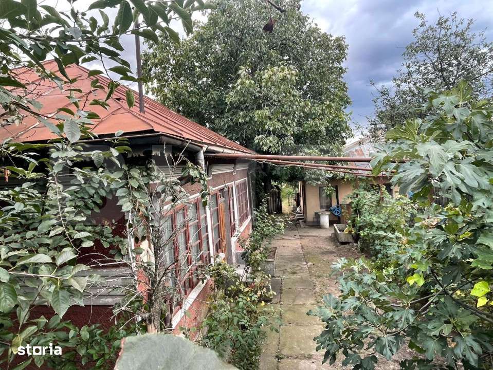 Casa si teren de 2368 mp , Zona Calea Bucuresti - Imagine principală: 4/7