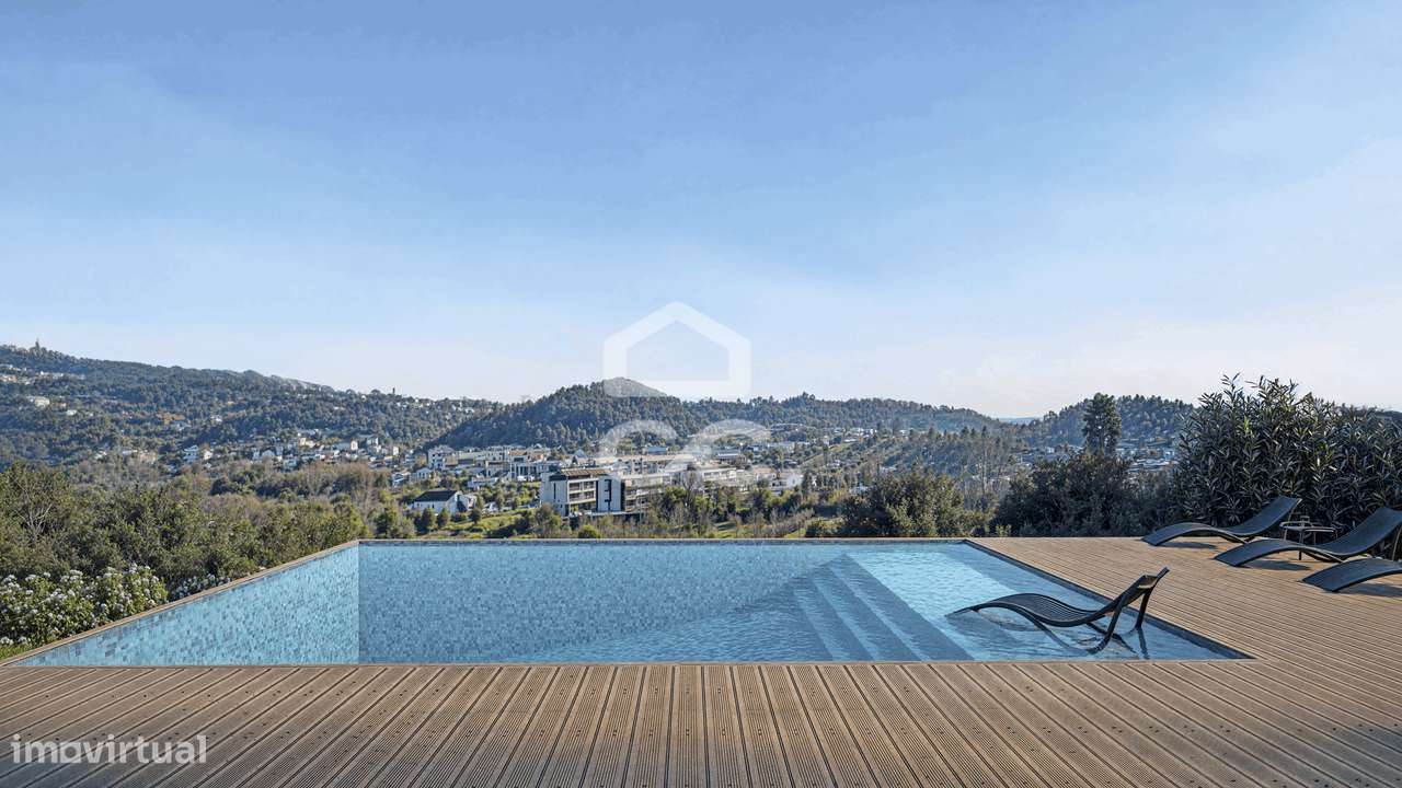 Moradia T4 nova, com jardim e terraço, em condomínio privativo com pis-15