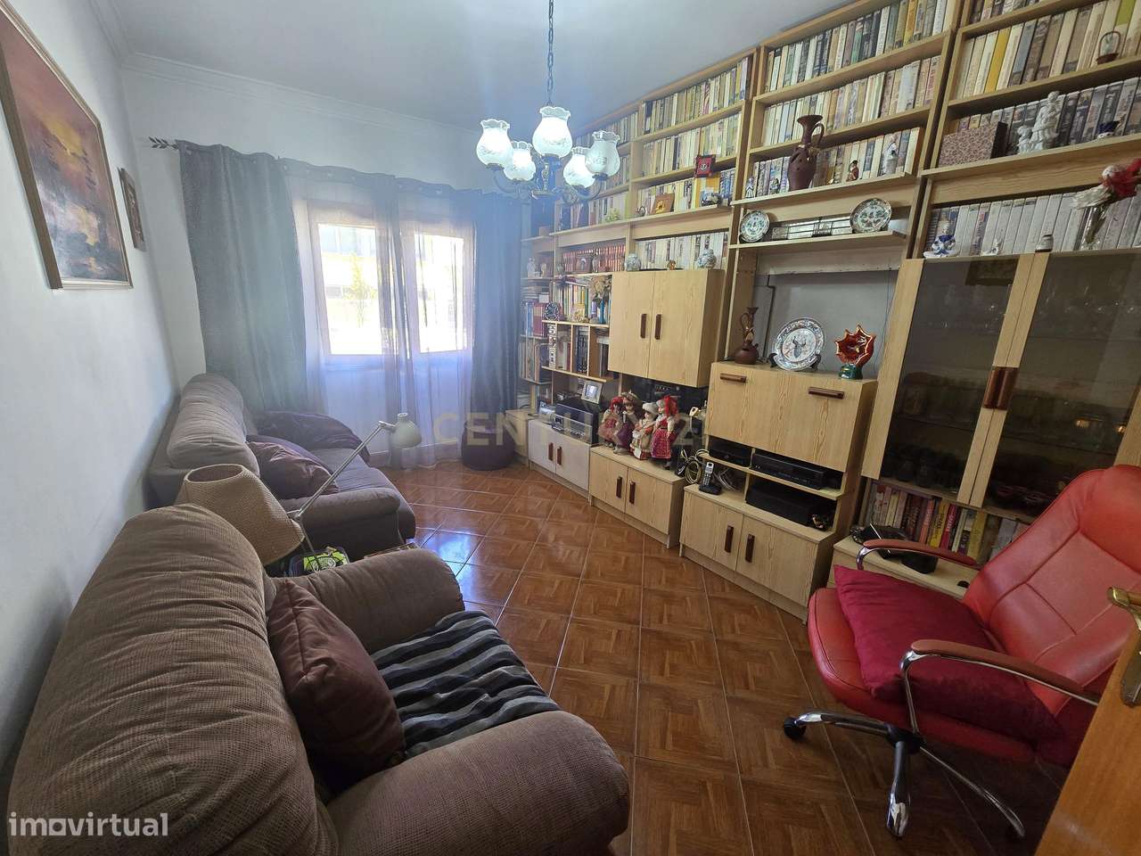 Apartamento T3 com varandas e arrecadação-8