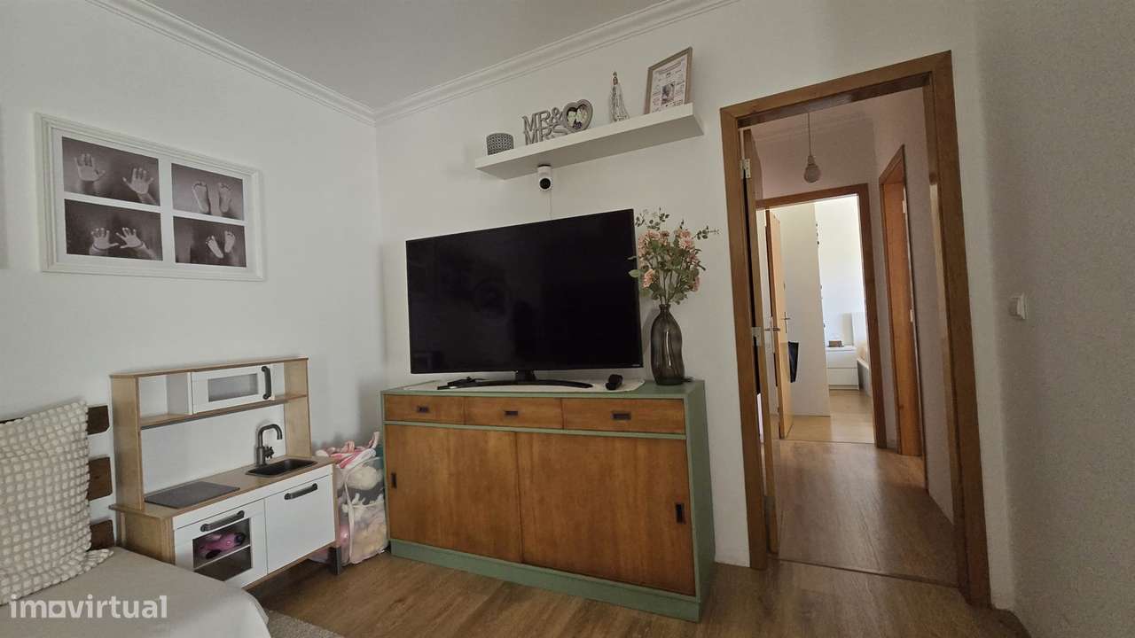 Apartamento T2 em Azueira - Grande imagem: 4/21