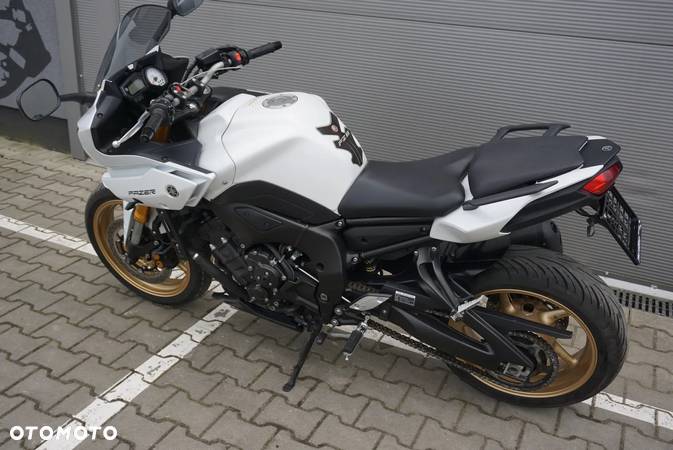 Yamaha FZ - 12