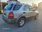 Kia Sorento - 4