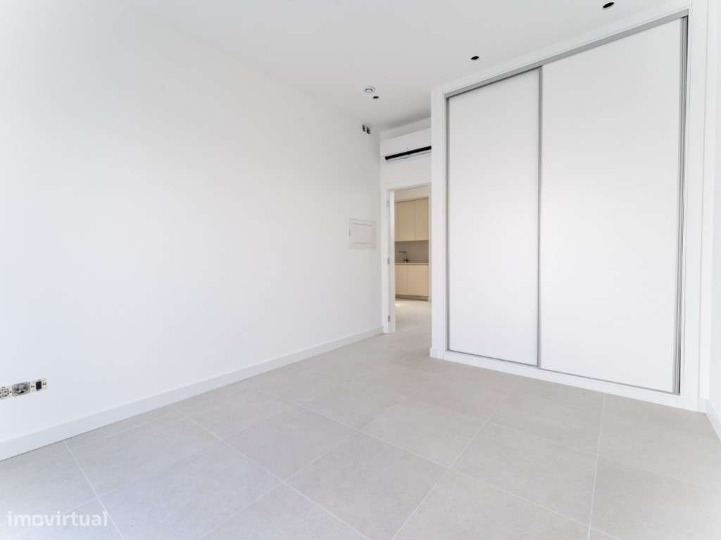 Apartamento T1 renovado com excelentes acabamentos na Nazaré-12