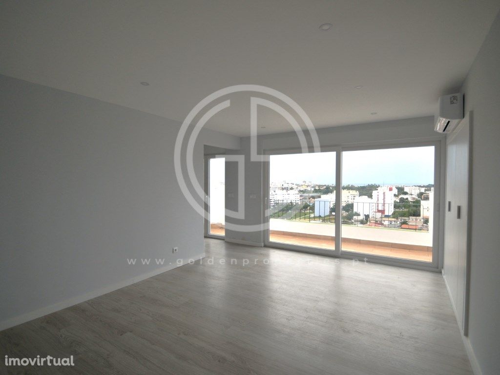 Apartamento T3 com vista mar e serra ...