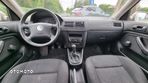 Volkswagen Golf IV 1.6 Comfortline - 12