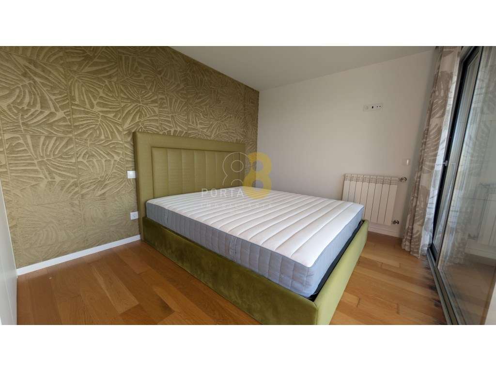 Apartamento T4 Mobilado Virado ao parque da cidade - Matosinhos Sul-11