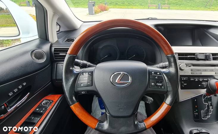 Lexus RX - 6