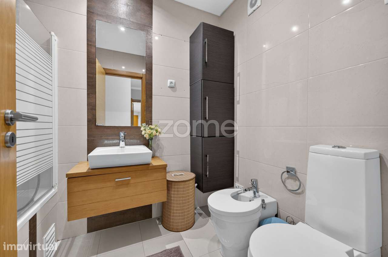 Apartamento T3 na Urbanização do Jardim da Amoreira - Ramada-17