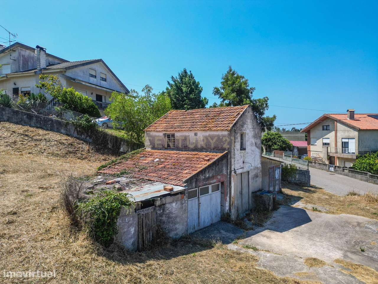 Terreno para habitação própria ou como investimento.-6