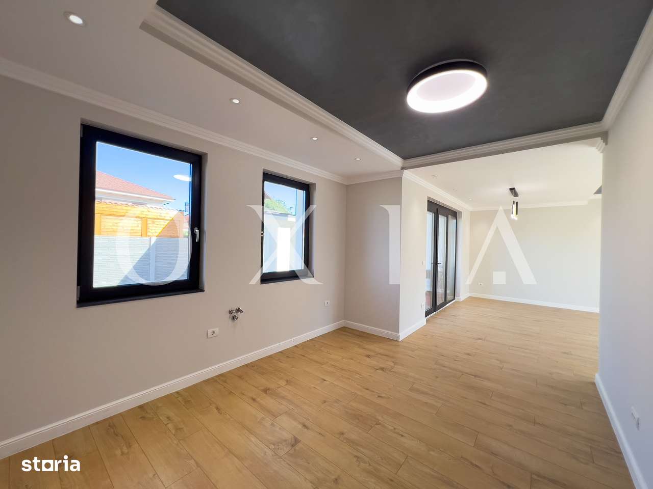 LX144 Confort, intimitate si finisaje de calitate intr-o casa individu - Imagine principală: 3/20