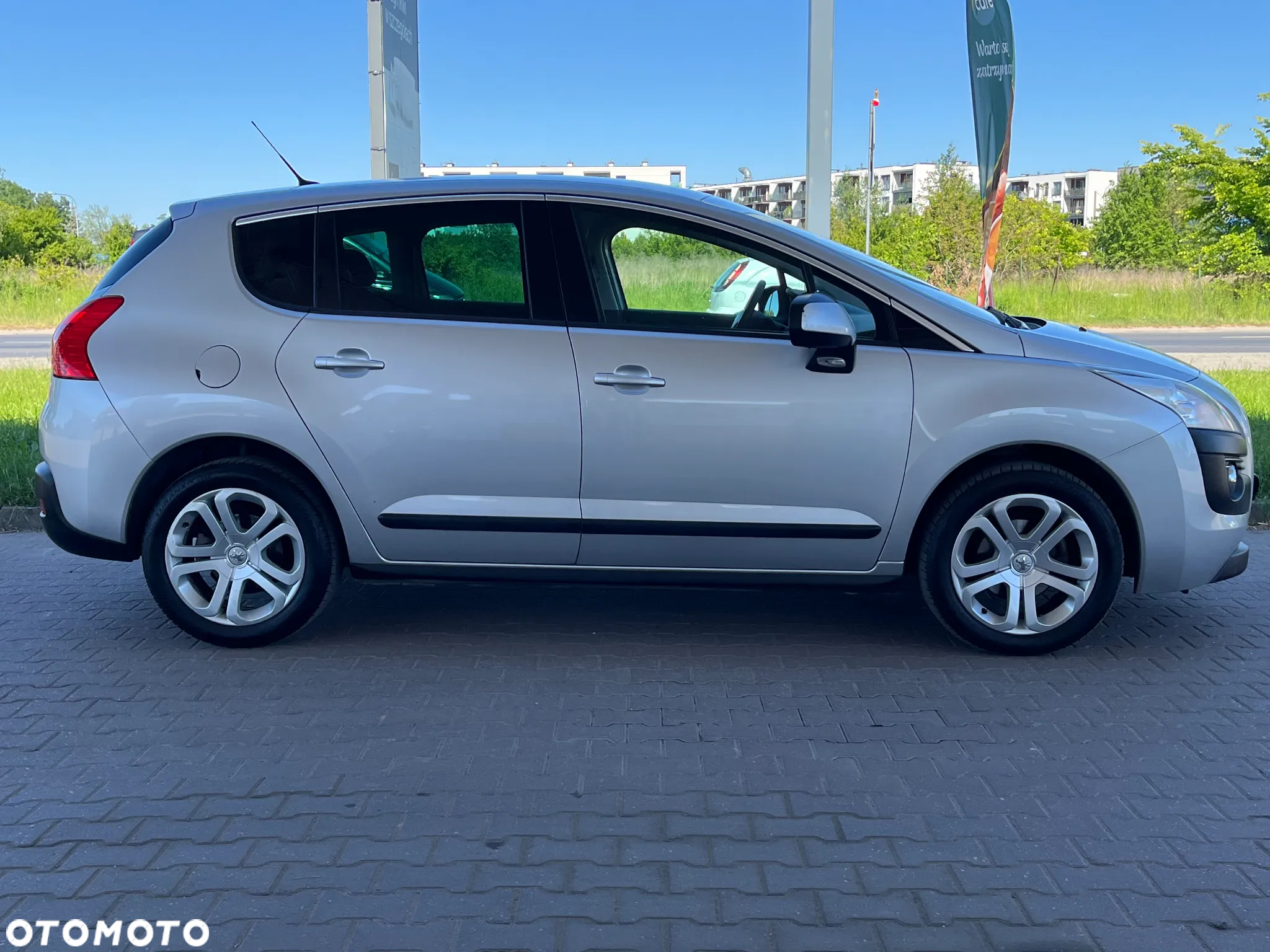 Peugeot 3008 1.6 HDi Trendy - 4