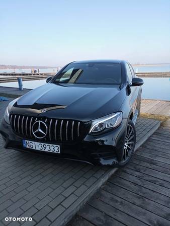 Mercedes-Benz GLC 300 Coupe 4Matic 9G-TRONIC AMG Line - 1