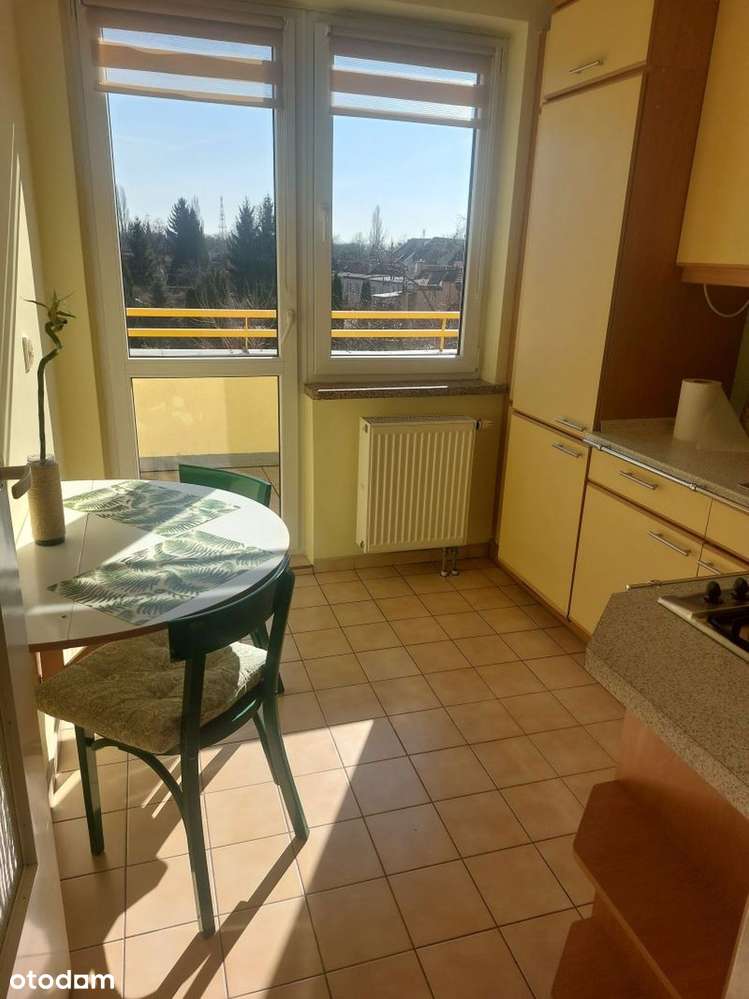 Krzyki, 33 m², taras z widokiem na zieleń, ciche, umeblowane - Więcej