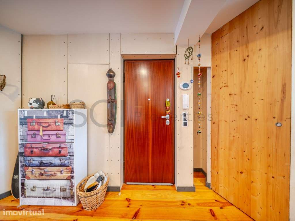 Apartamento T2+1 Santo Antonio | 2º Andar | Perto Praia-16