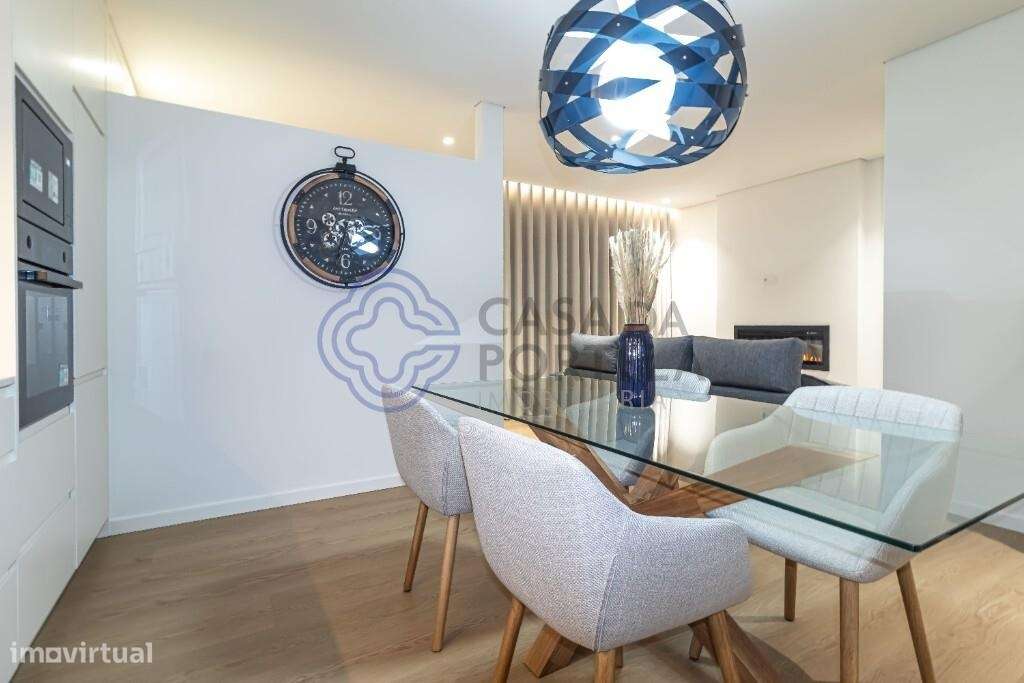 APARTAMENTO T2 COMPLETAMENTE RENOVADO, DECORADO E MOBILADO - Grande imagem: 4/48